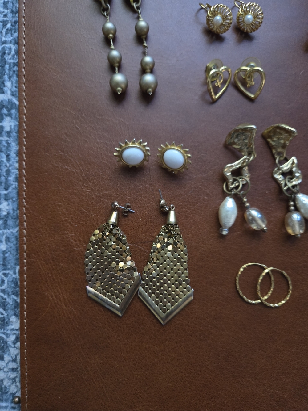 Lot Bundle Vintage Gold Chunky Earrings - Picture 6 of 9